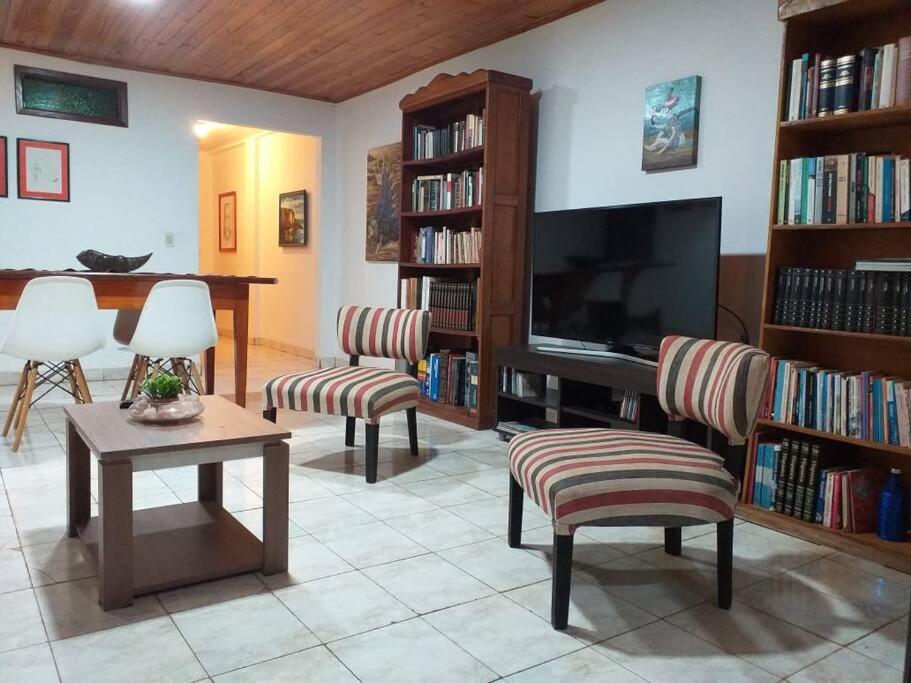 Iguazu House Apartment Puerto Iguazu Luaran gambar
